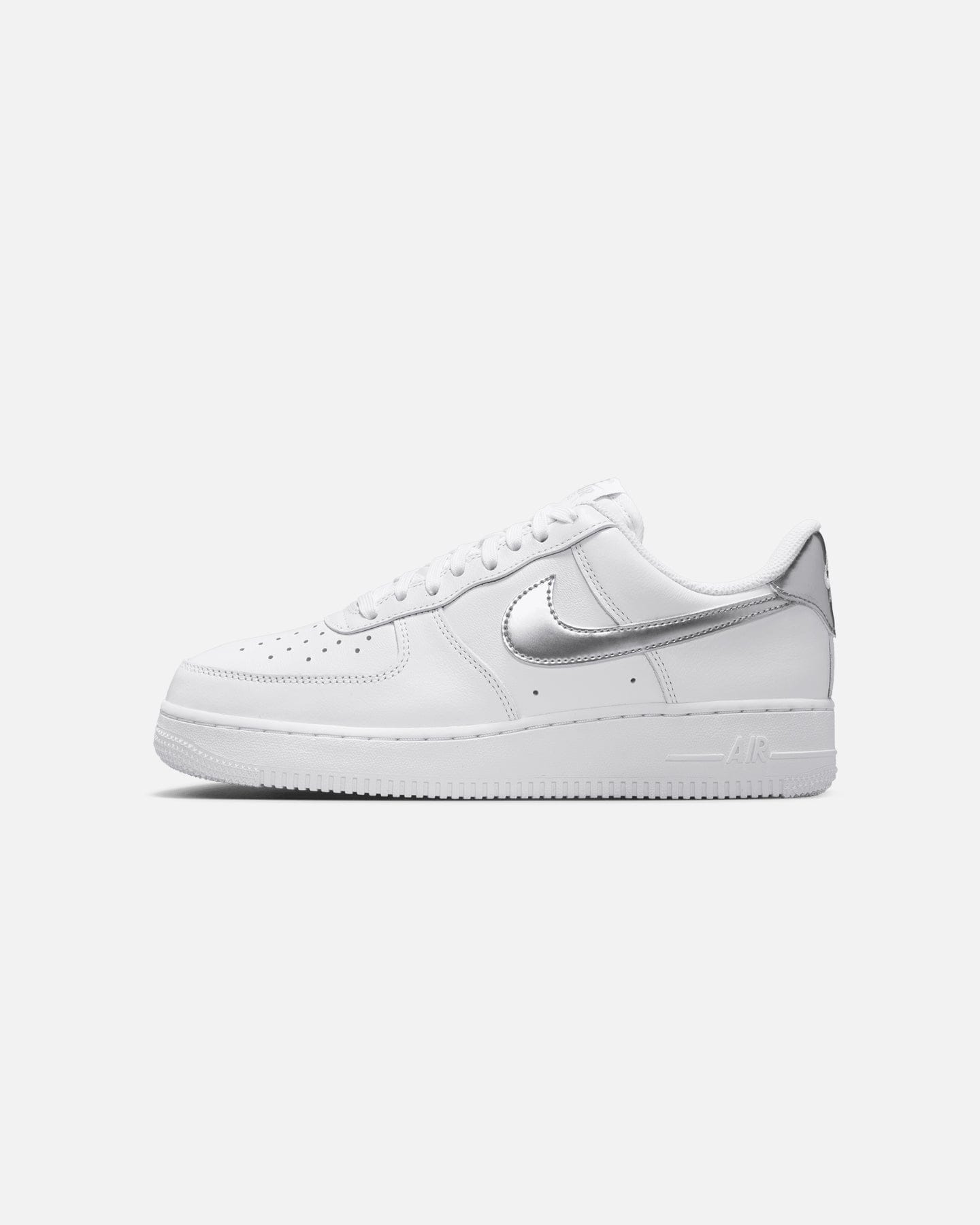 Nike Women's Air Force 1 '07 SE White/Metallic
