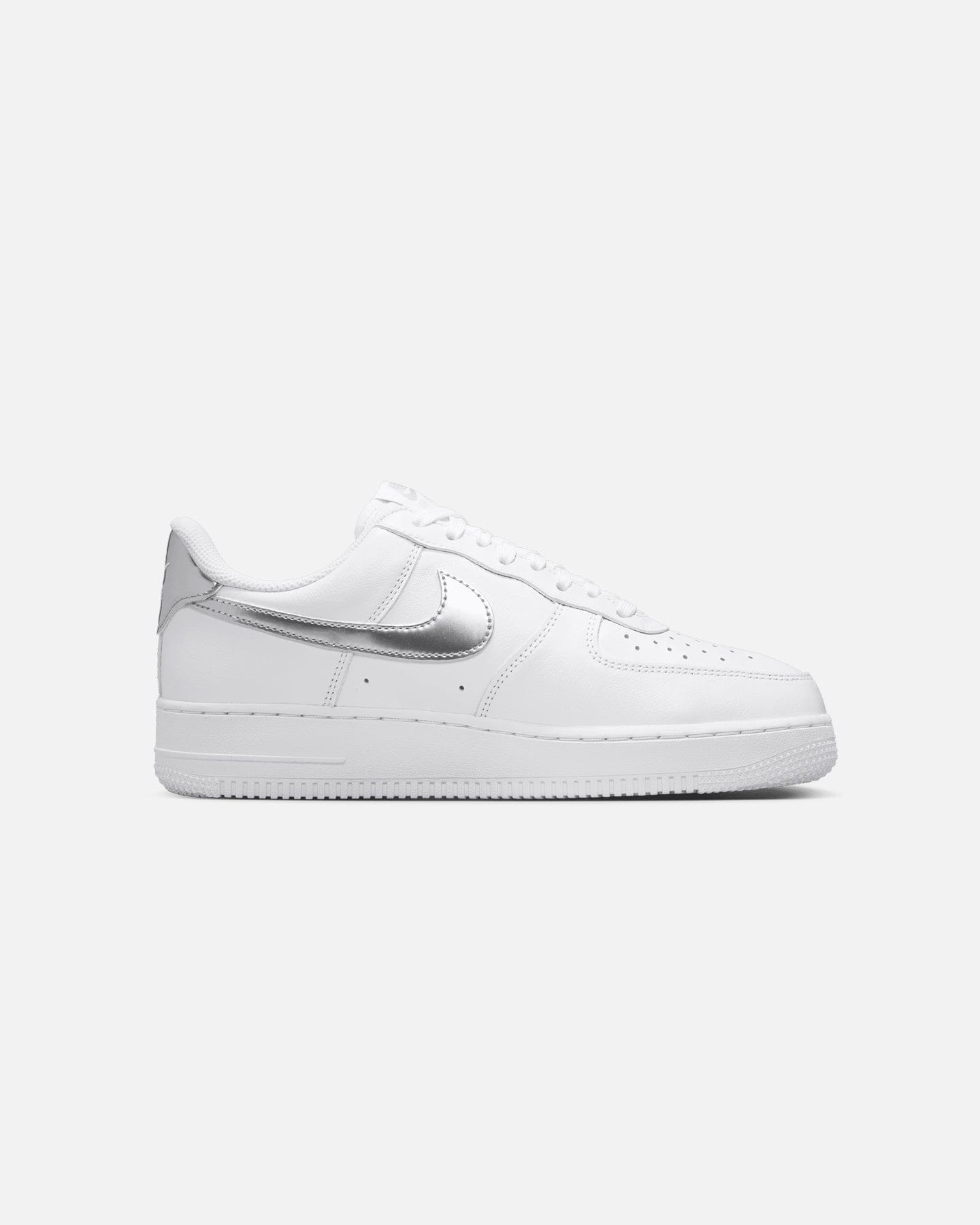 Nike Women's Air Force 1 '07 SE White/Metallic