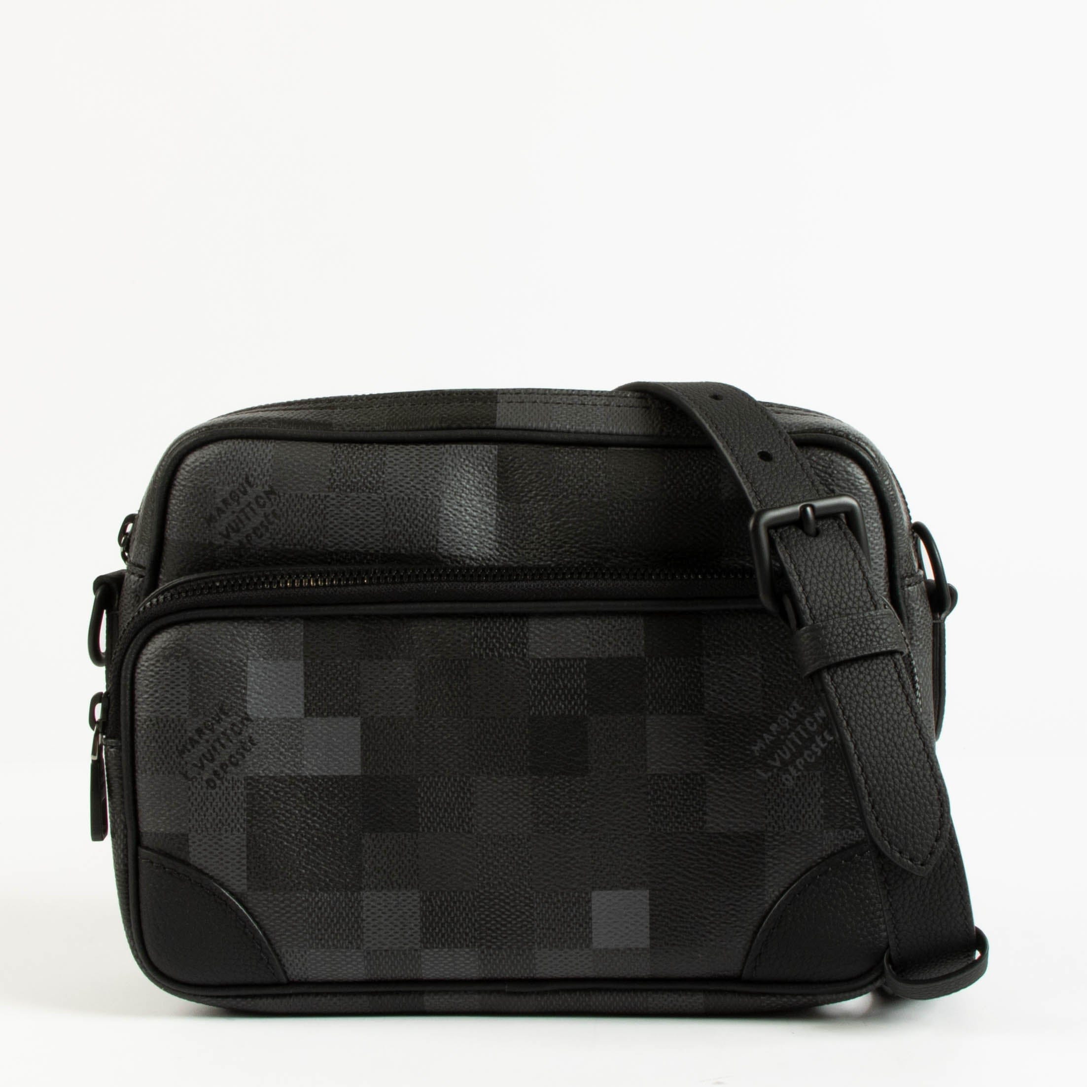 Louis Vuitton Black Damoflage Nil Messenger Bag