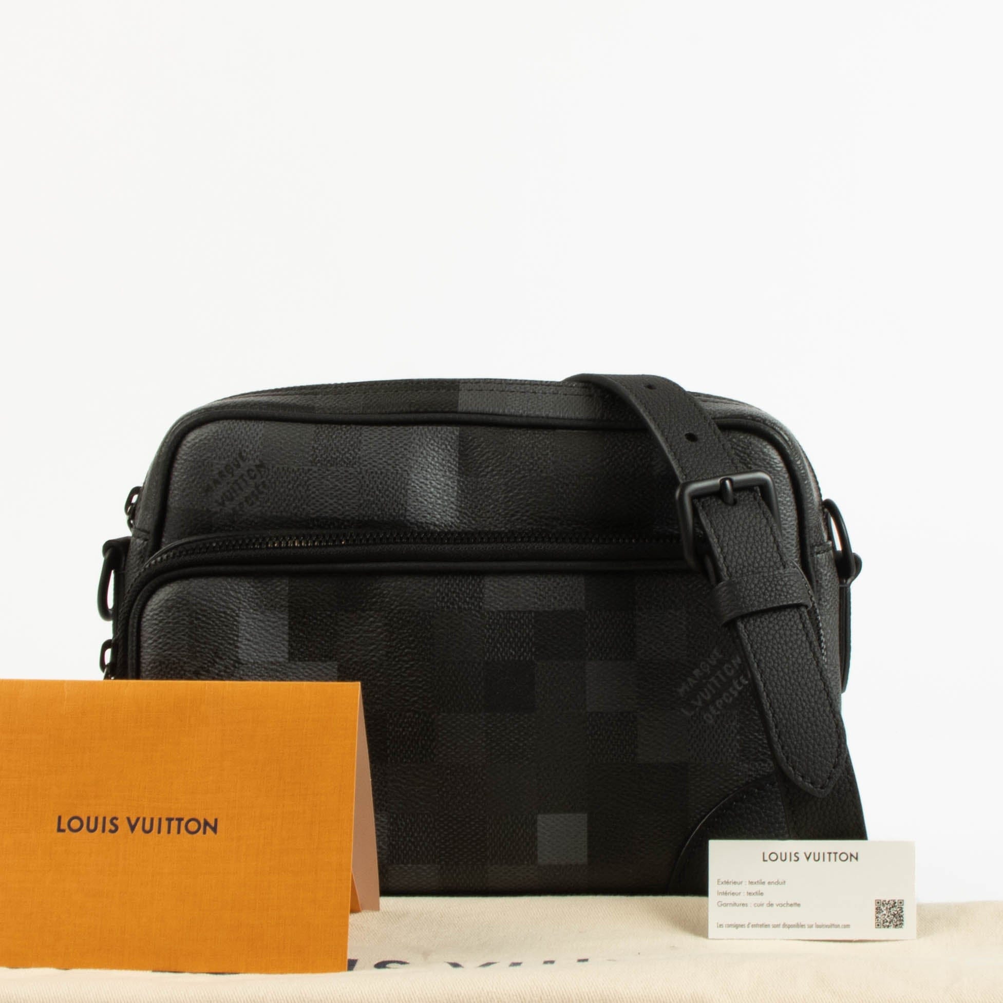 Louis Vuitton Black Damoflage Nil Messenger Bag
