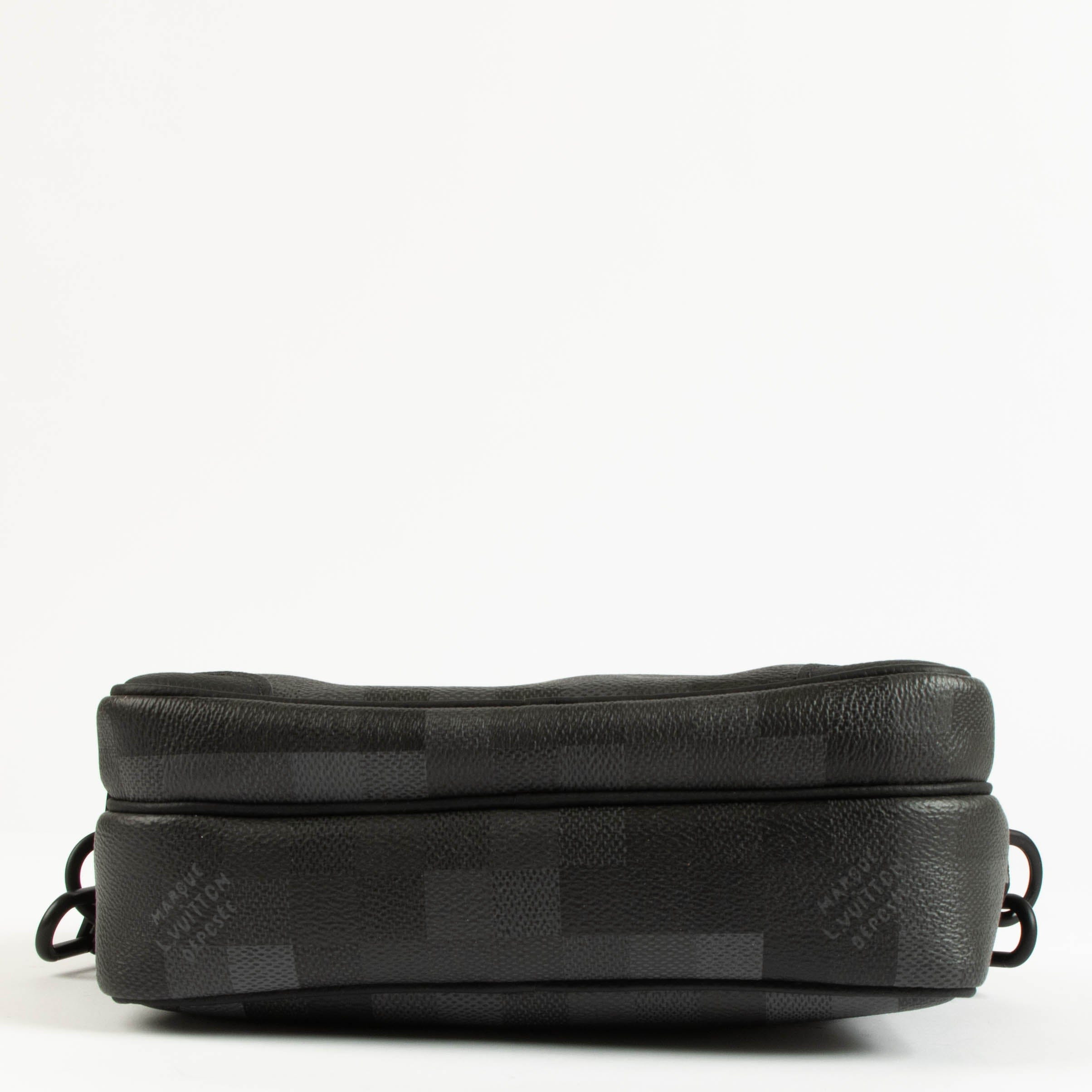 Louis Vuitton Black Damoflage Nil Messenger Bag