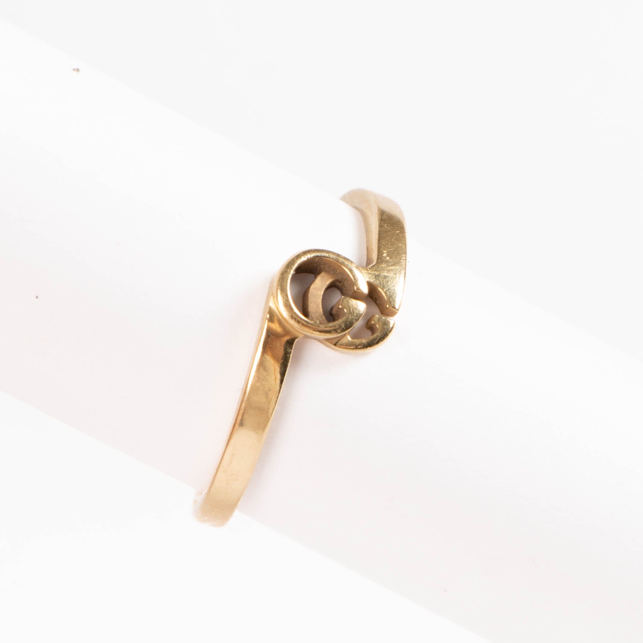 Gucci 18K Yellow Gold GG Running Ring