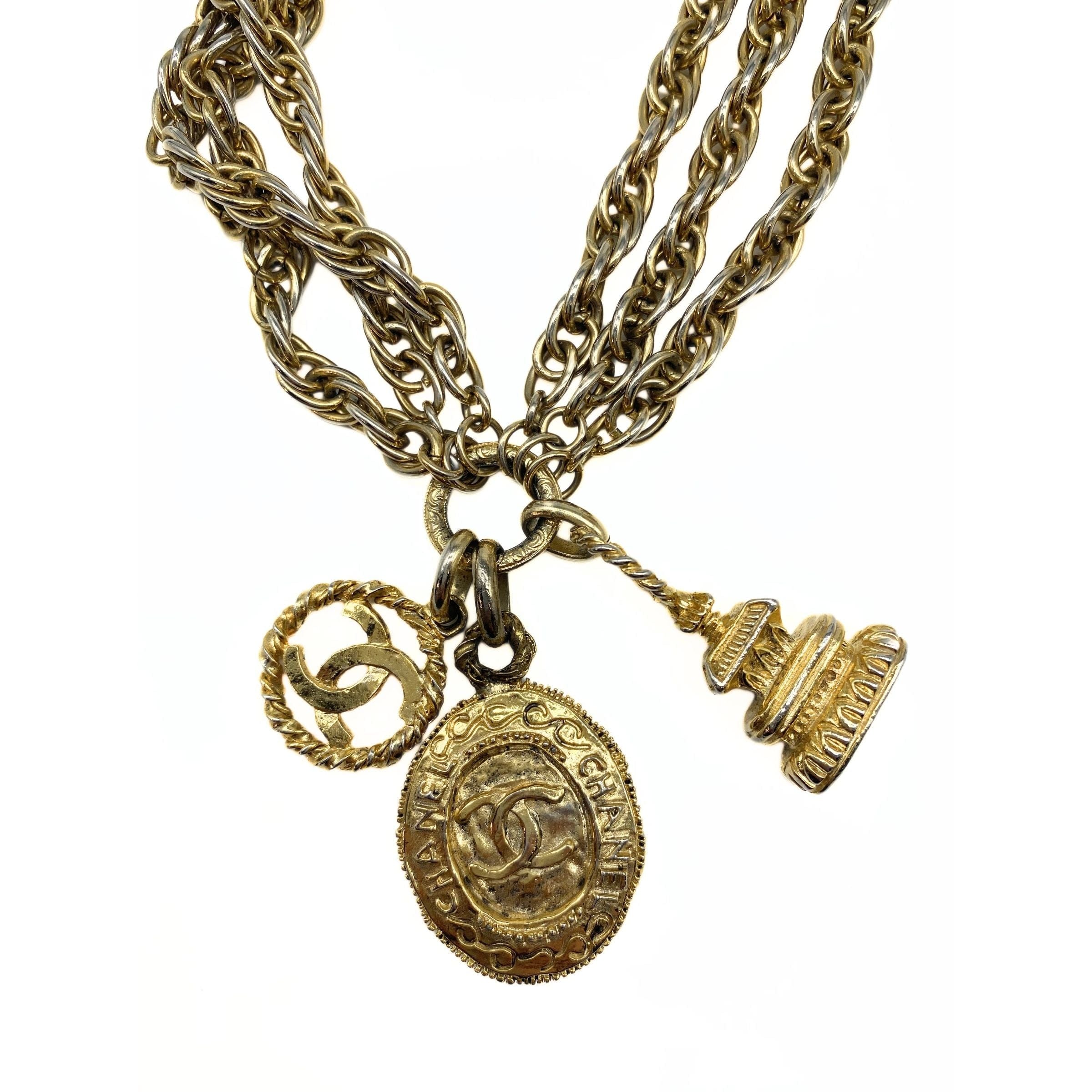 Chanel Stacked Gold Chains 1980’s Necklace