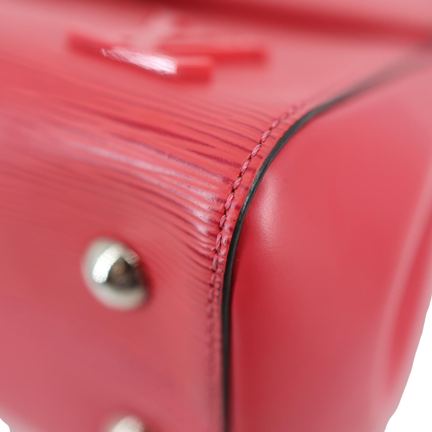 LOUIS VUITTON Cluny MM Epi Leather Top Handle Crossbody Bag Red
