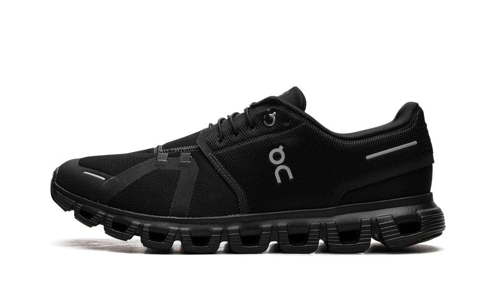 ON RUNNING CLOUD 6 "TRIPLE BLACK"