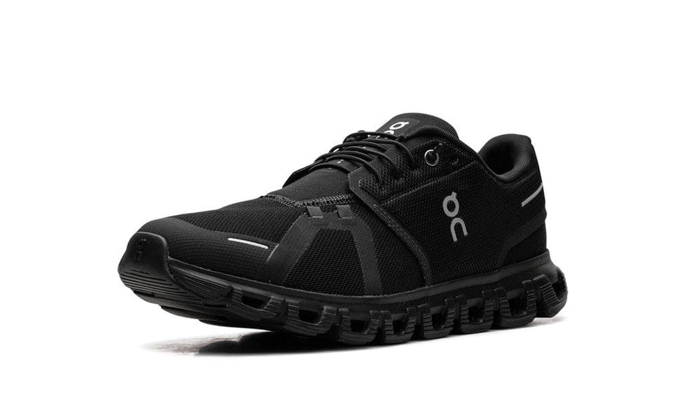 ON RUNNING CLOUD 6 "TRIPLE BLACK"
