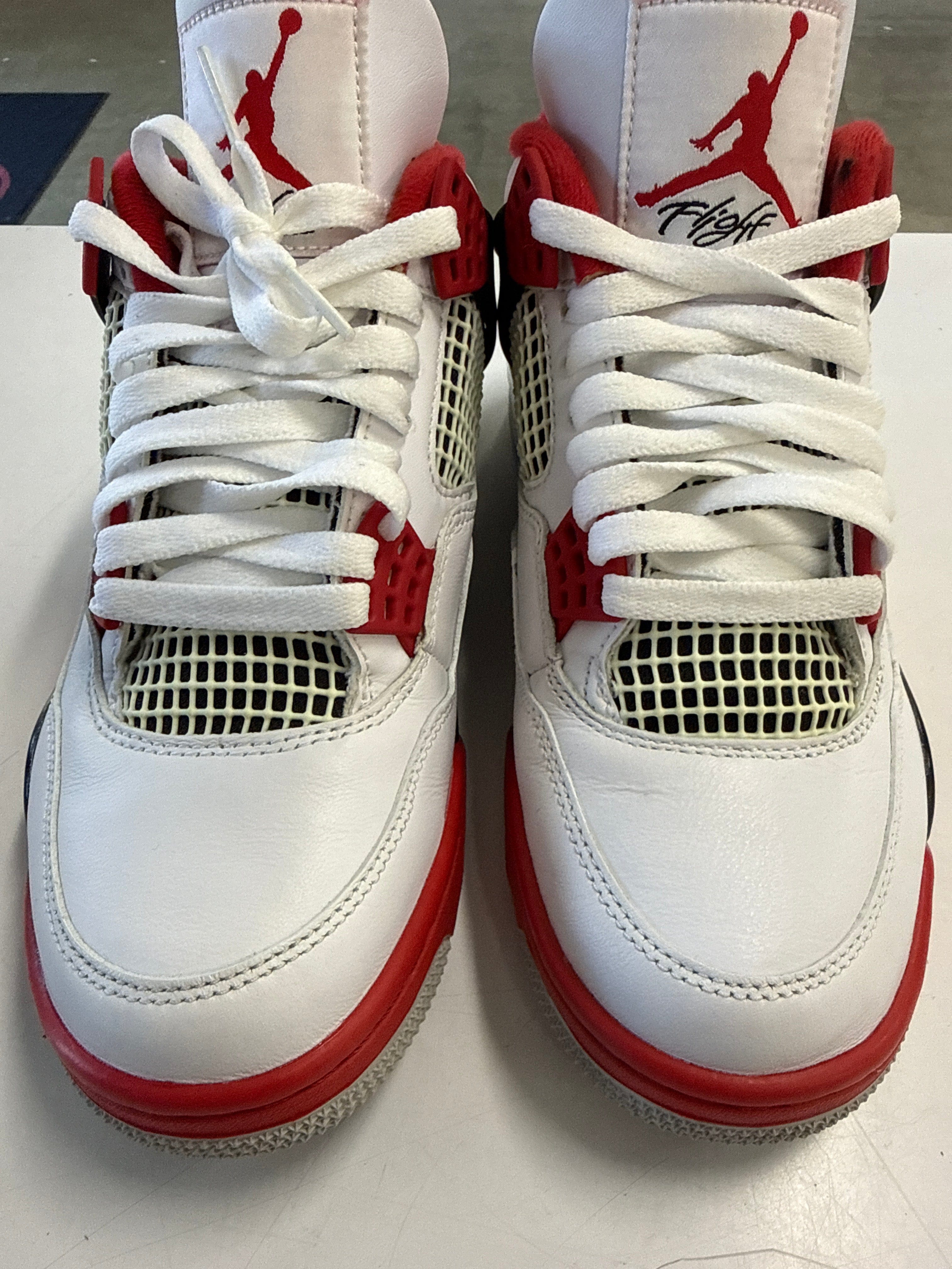 AIR JORDAN 4 FIRE RED 2020 - SIZE 8 (WORN)