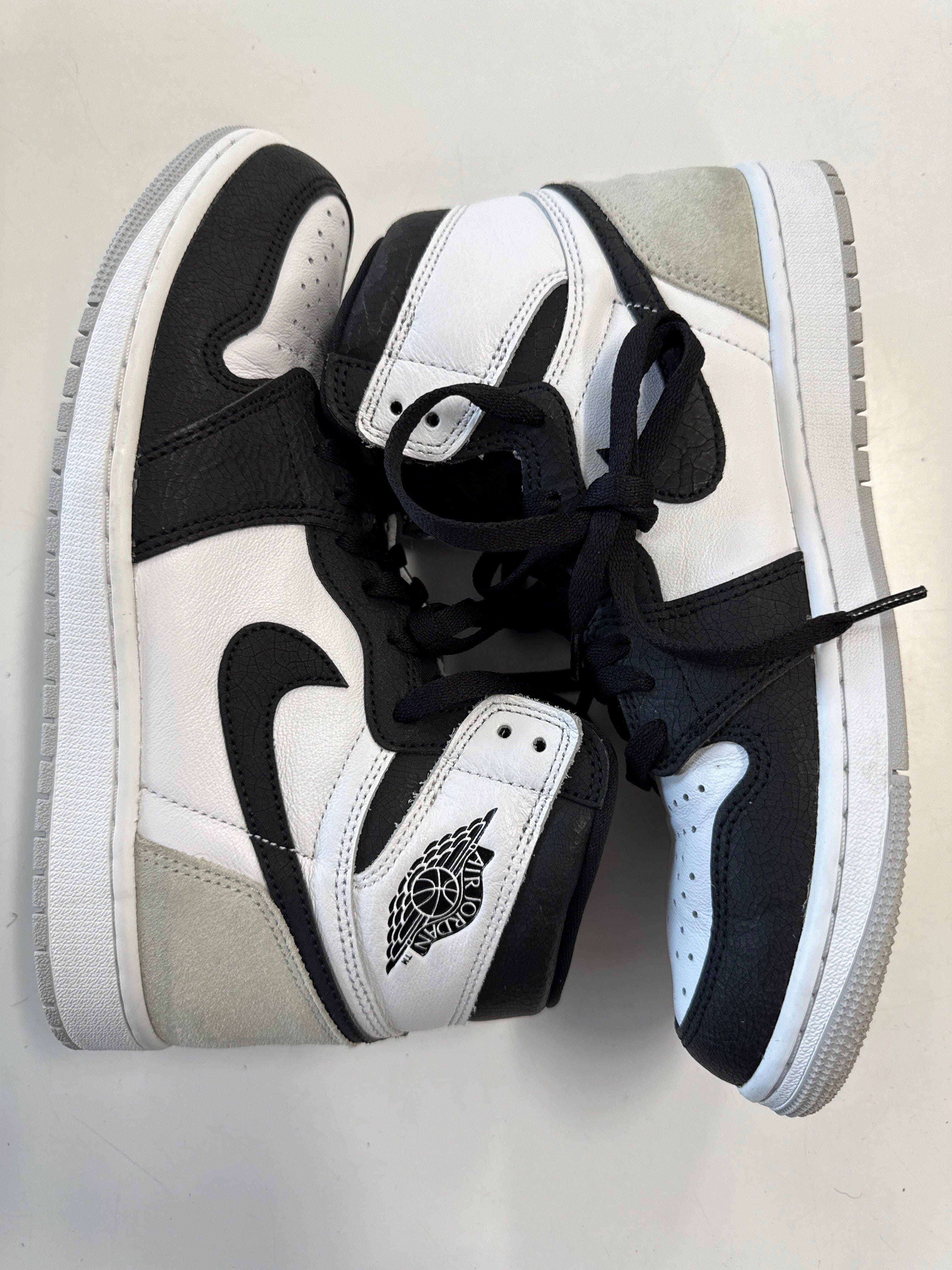 AIR JORDAN 1 HIGH BLEACHED CORAL - SIZE 9.5 (WORN)
