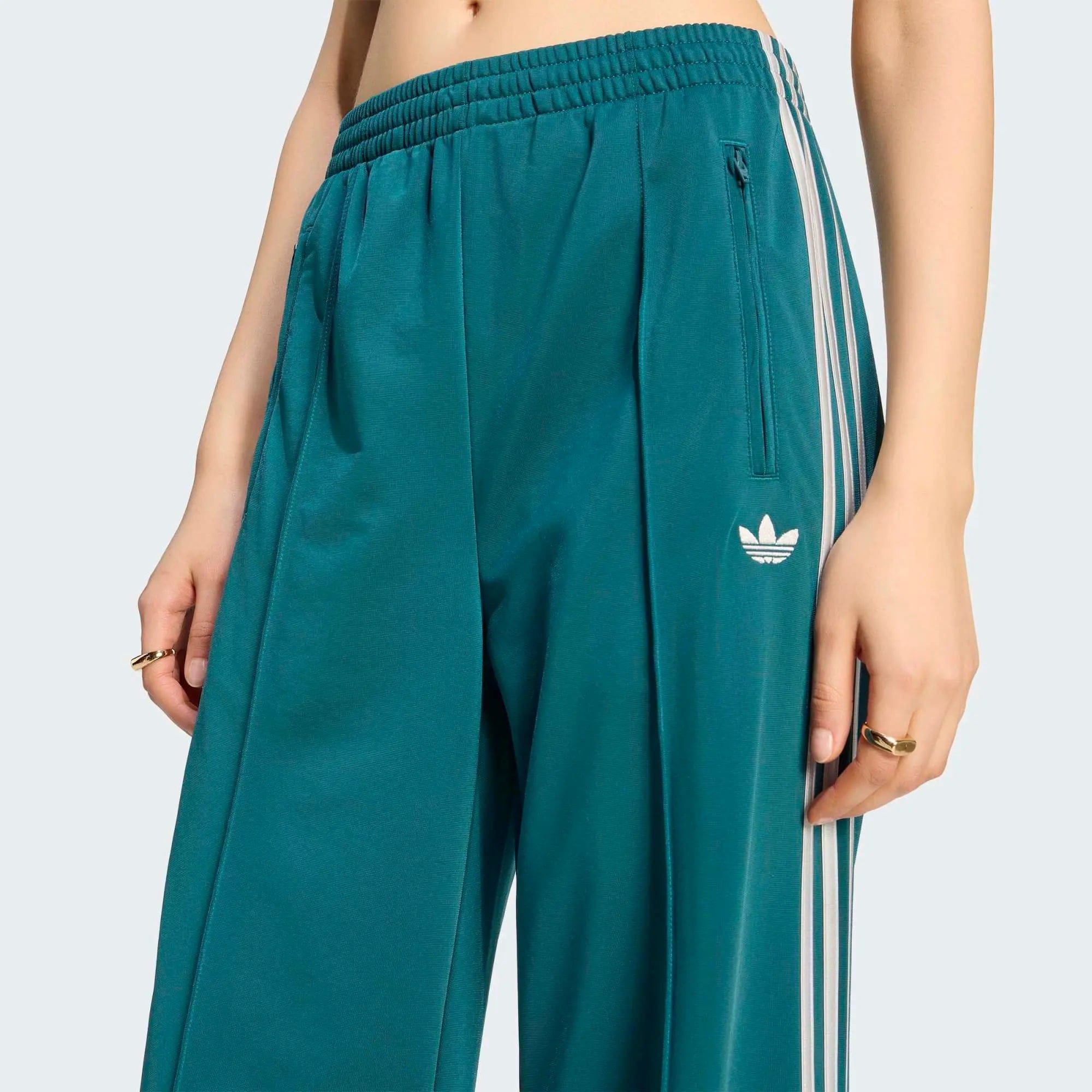 adidas Originals Firebird Loose Damen Track Pants – Rich Green / Grey Two (KS4672)