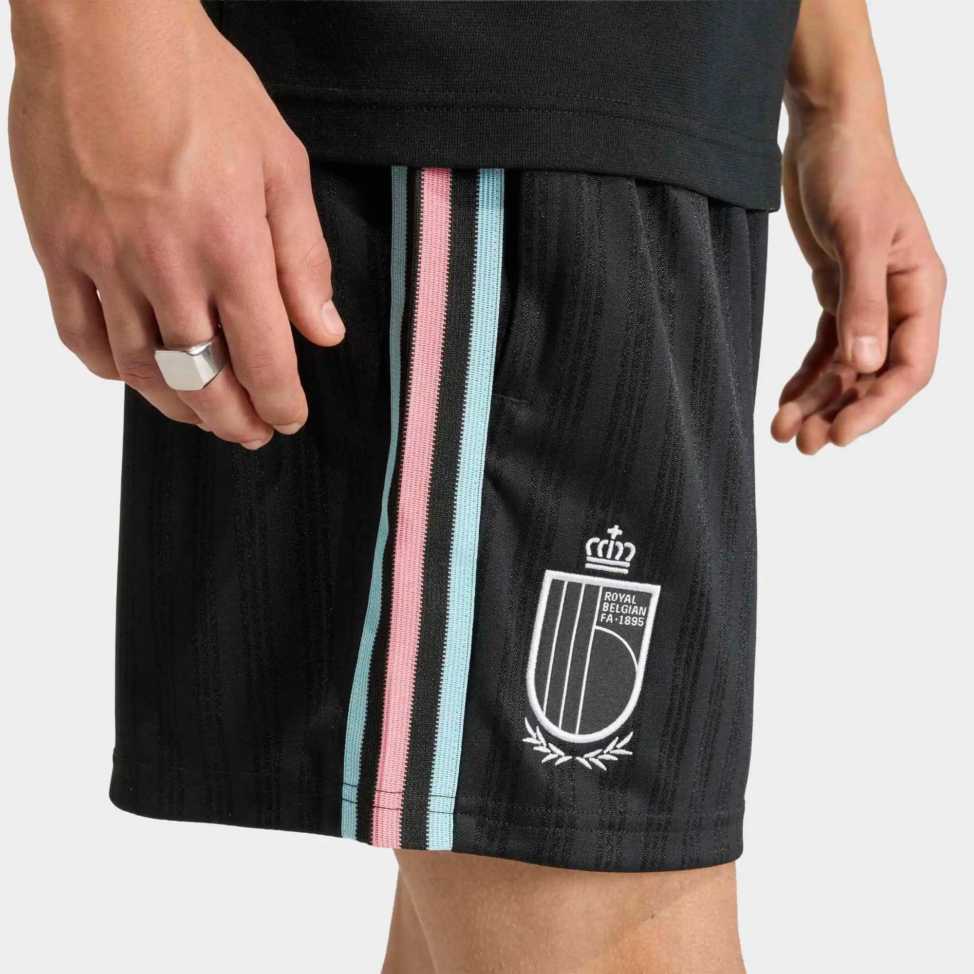 adidas Originals Belgien OG Shorts – Black