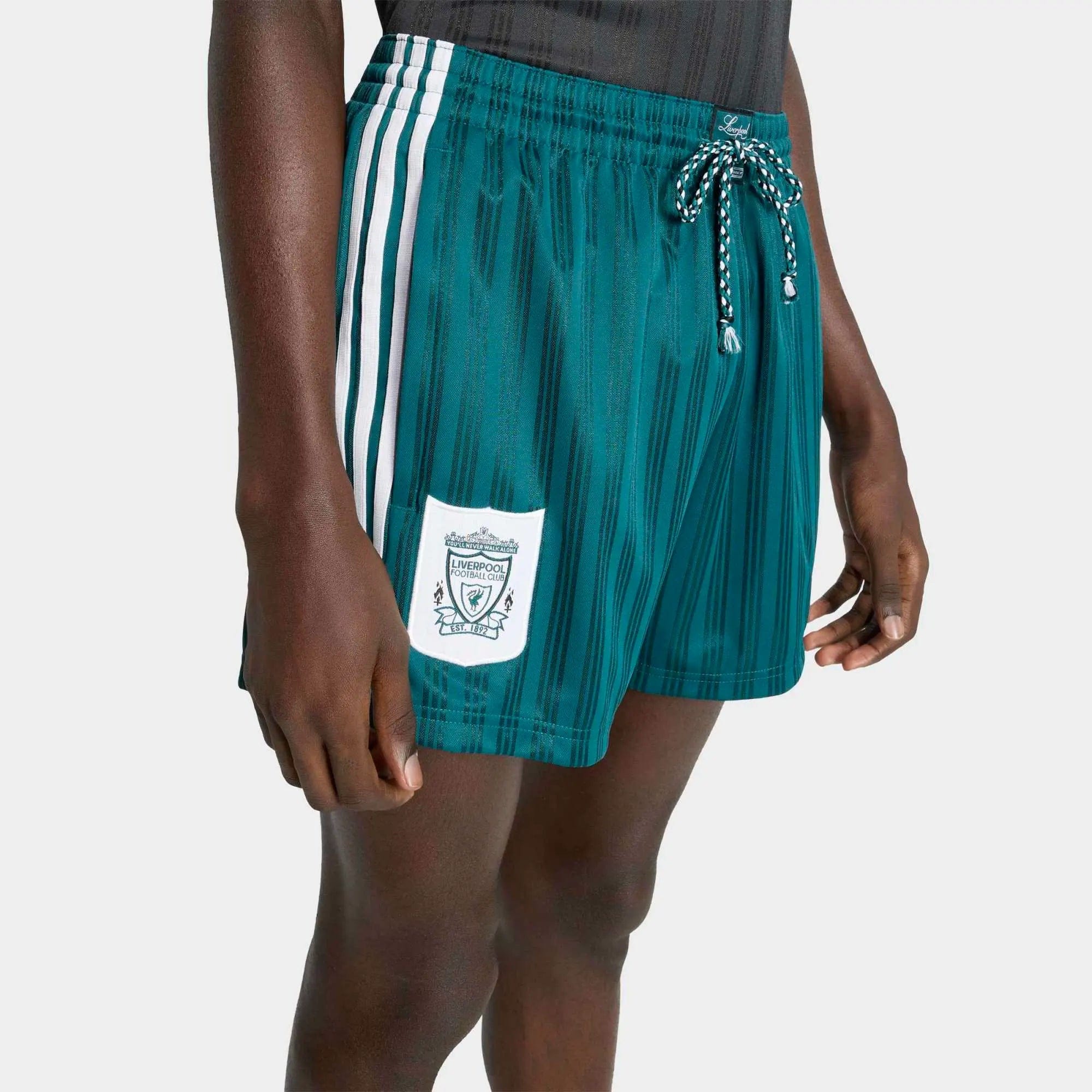 adidas Originals Liverpool FC 1995-96 Retro Shorts – Grün / Weiß (Rich Green)
