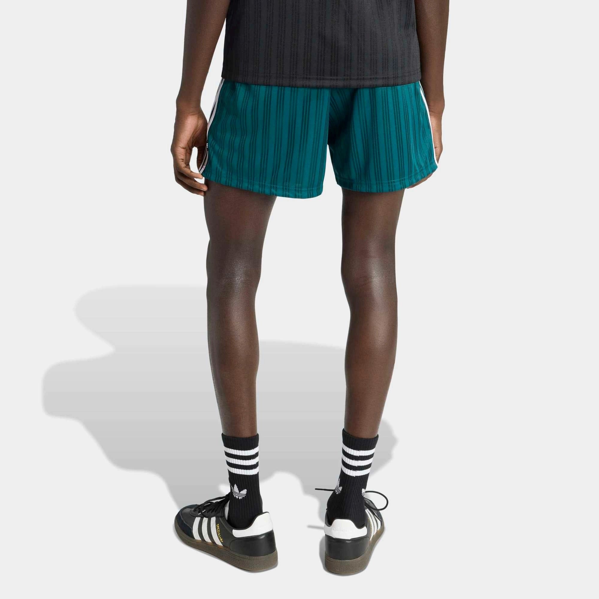 adidas Originals Liverpool FC 1995-96 Retro Shorts – Grün / Weiß (Rich Green)
