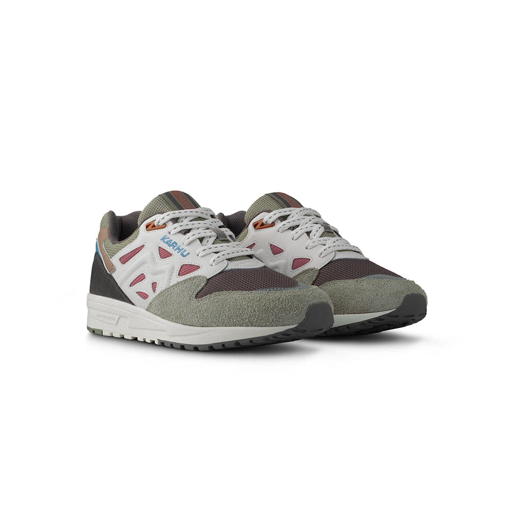 Karhu Legacy 96 Sneaker Herren – Flower Pack Dark Gull Gray / Light Mahogany