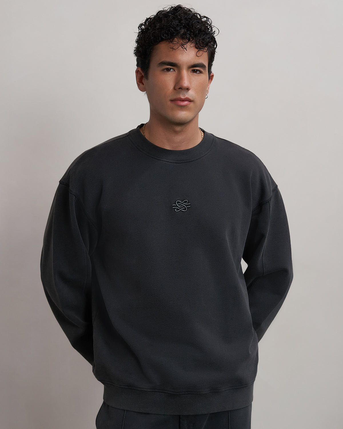 Trend Maven Sweatshirt Boxy Embroidered Vintage Black