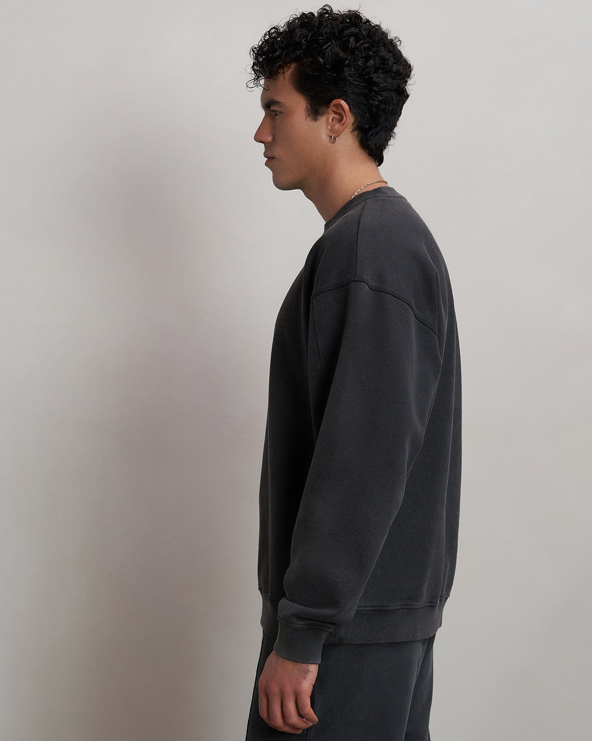 Trend Maven Sweatshirt Boxy Embroidered Vintage Black
