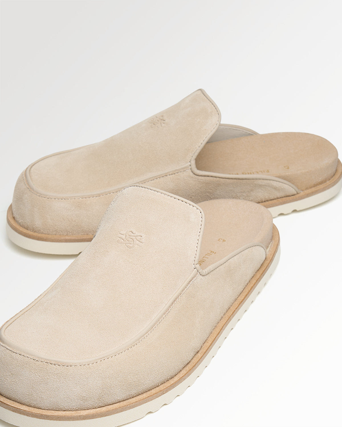 Trend Maven Clog Suede Beige