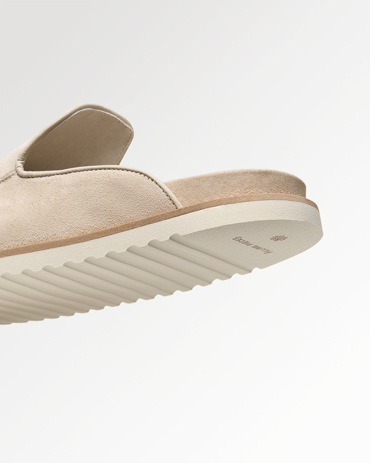 Trend Maven Clog Suede Beige