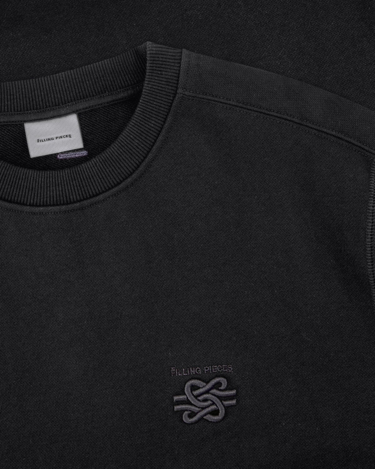 Conventional Sweatshirt Embroidered Knot Black