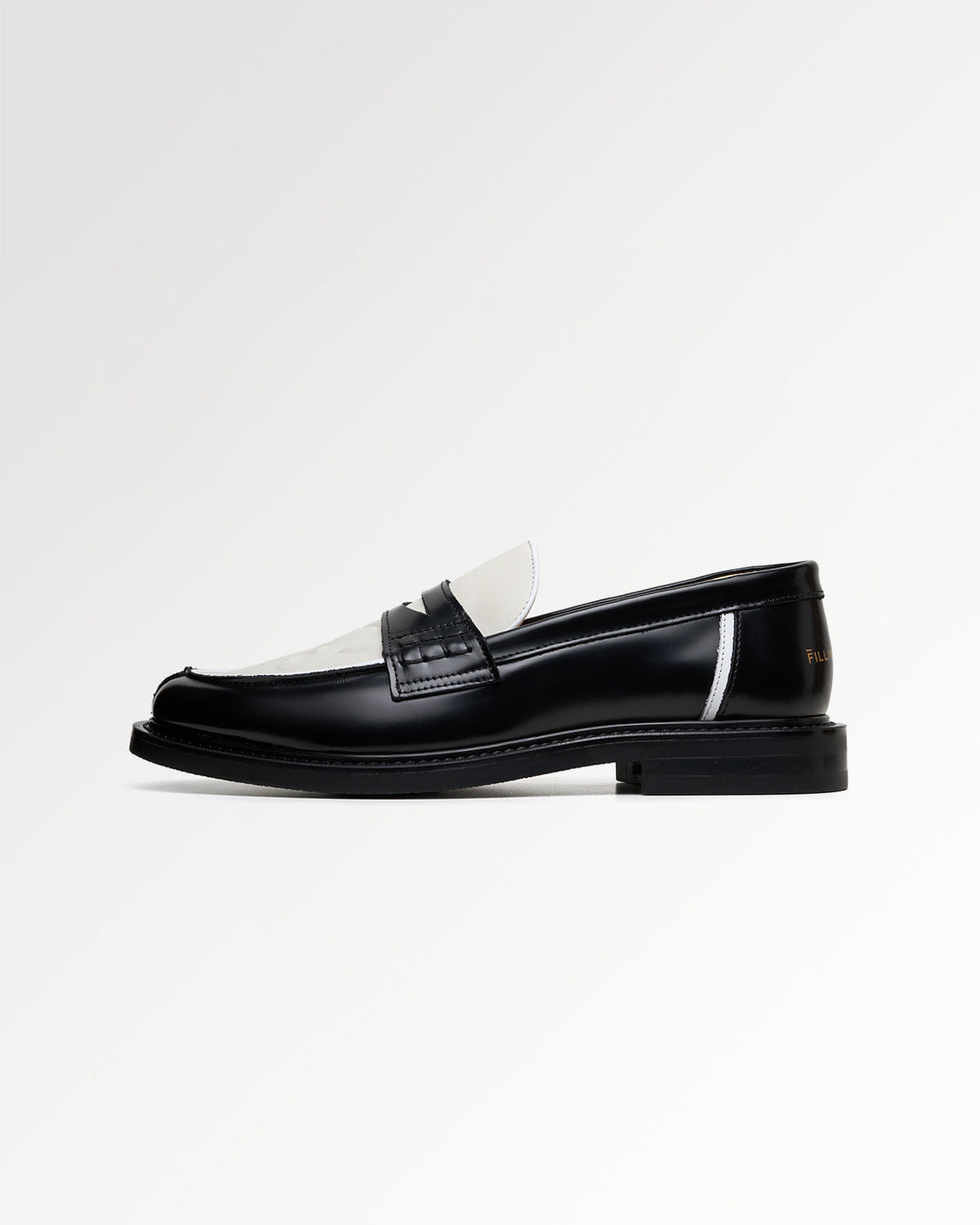 Entry Luxury Loafer Gowtu Solid Off White