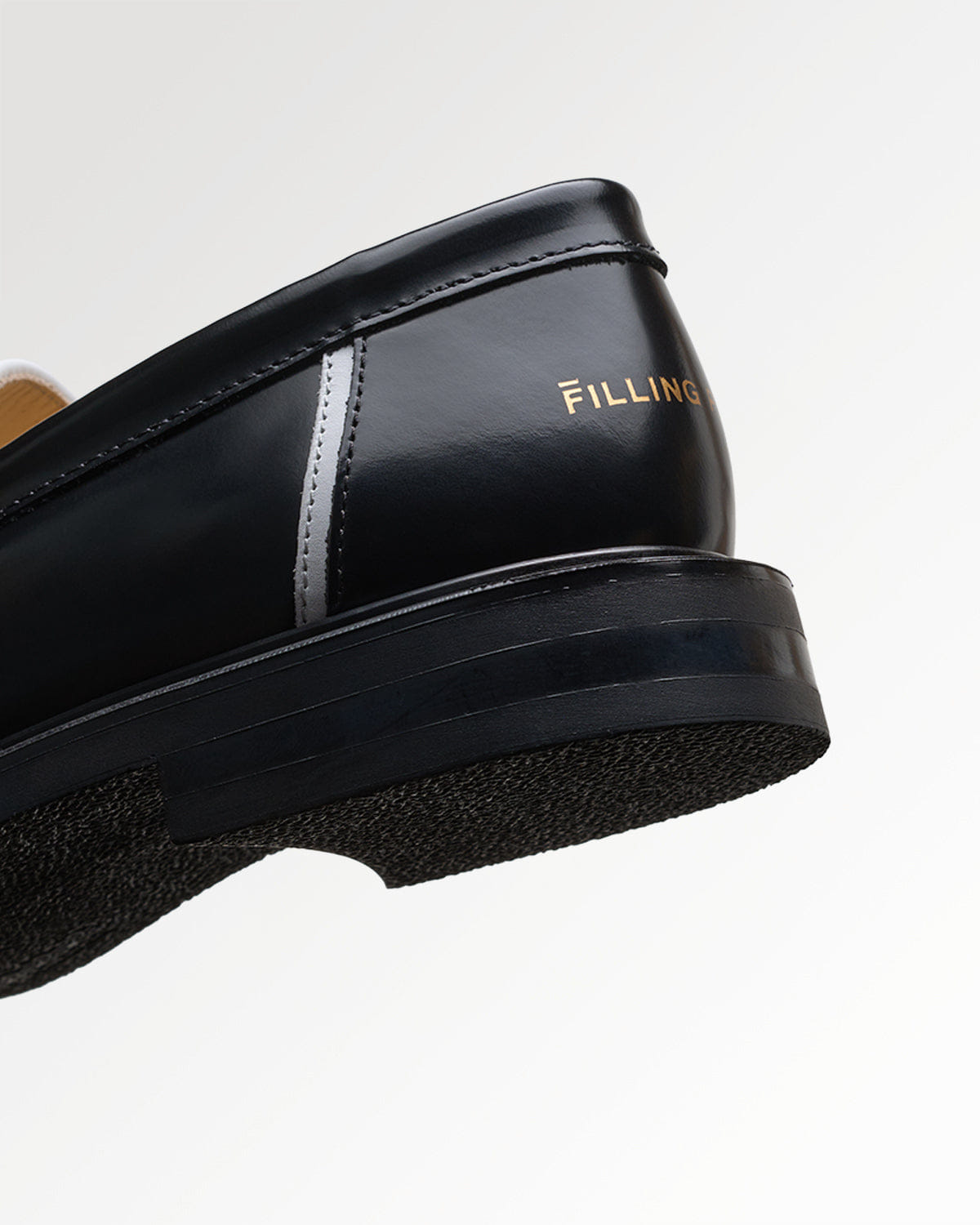 Entry Luxury Loafer Gowtu Solid Off White