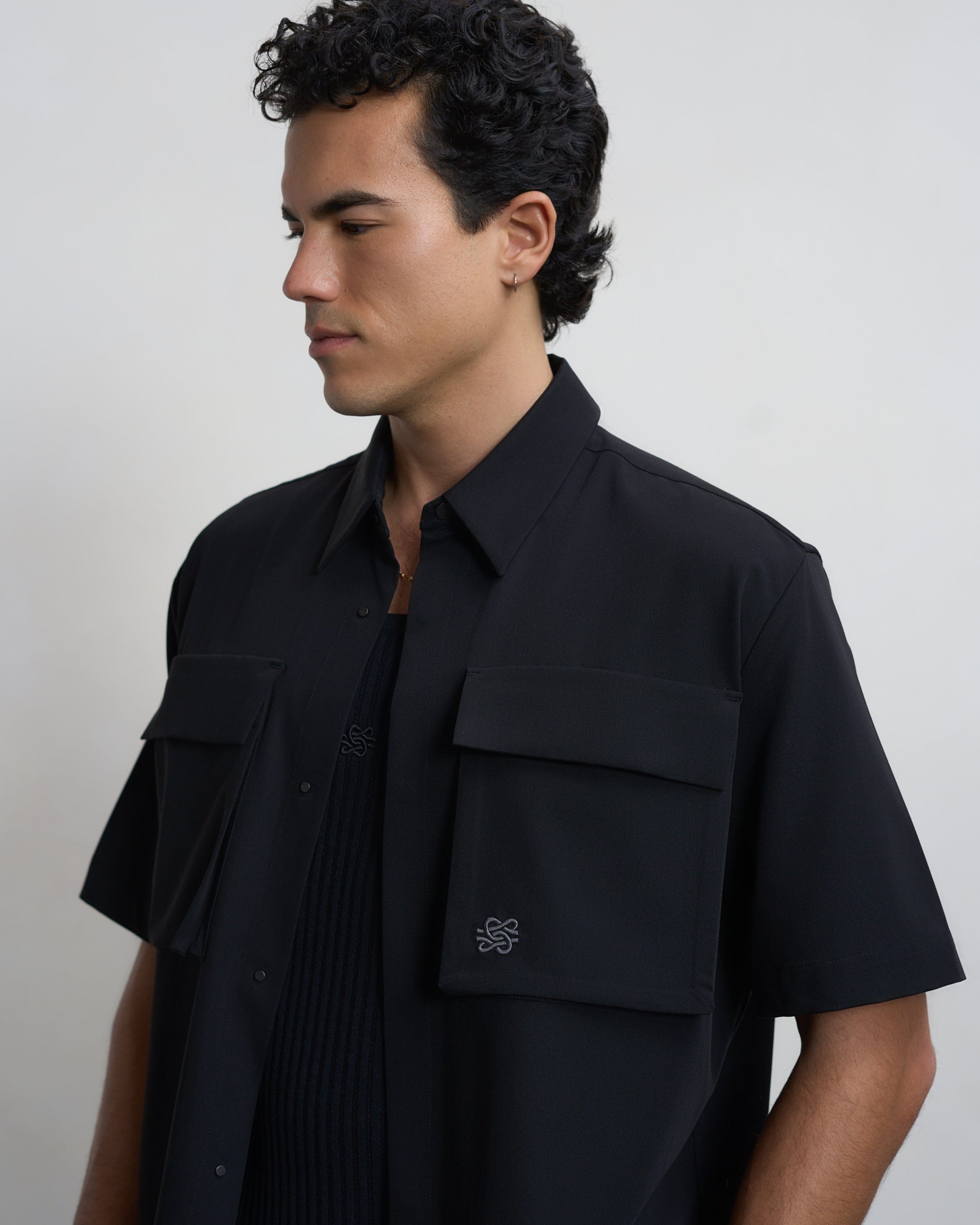 Entry Luxury Resort Shirt Drapy Black