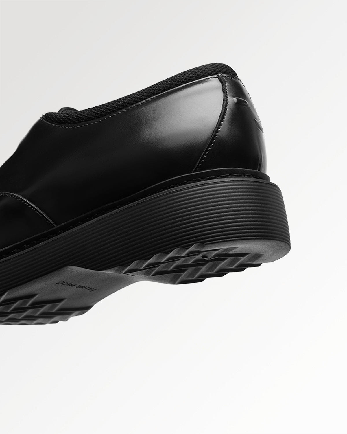 Visionary Bulky Derby Black