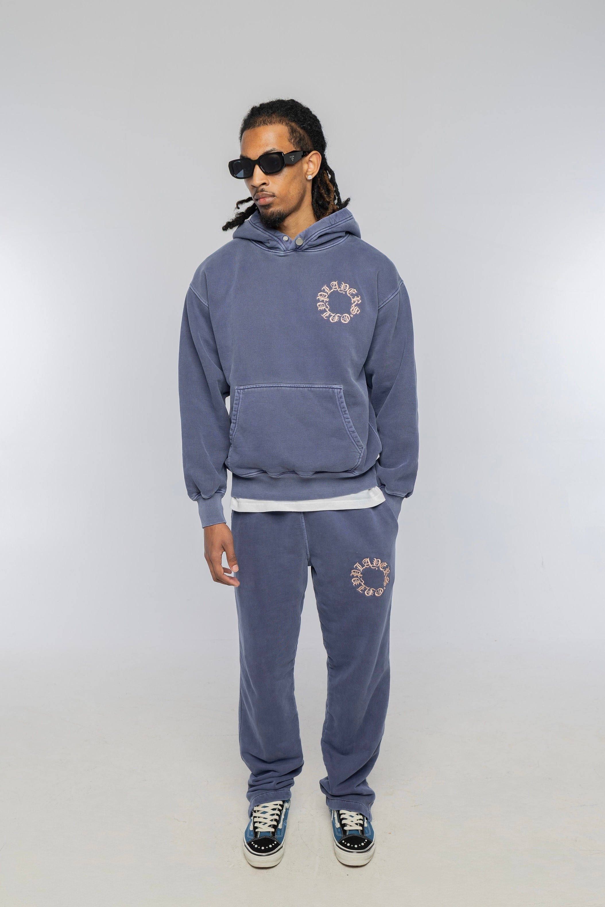 PLAYERS ONLY WASHED NAVY EMBROIDERED SWEATPANTS