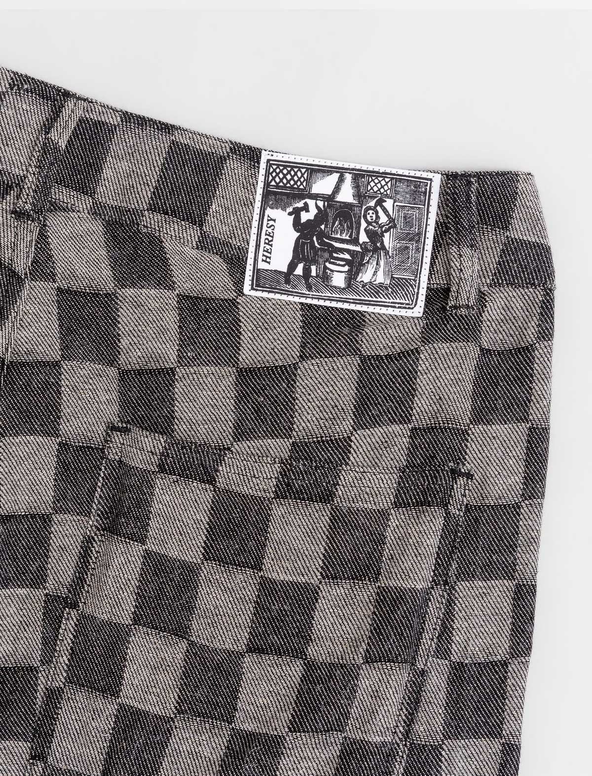 Heresy Trellis Shorts Black