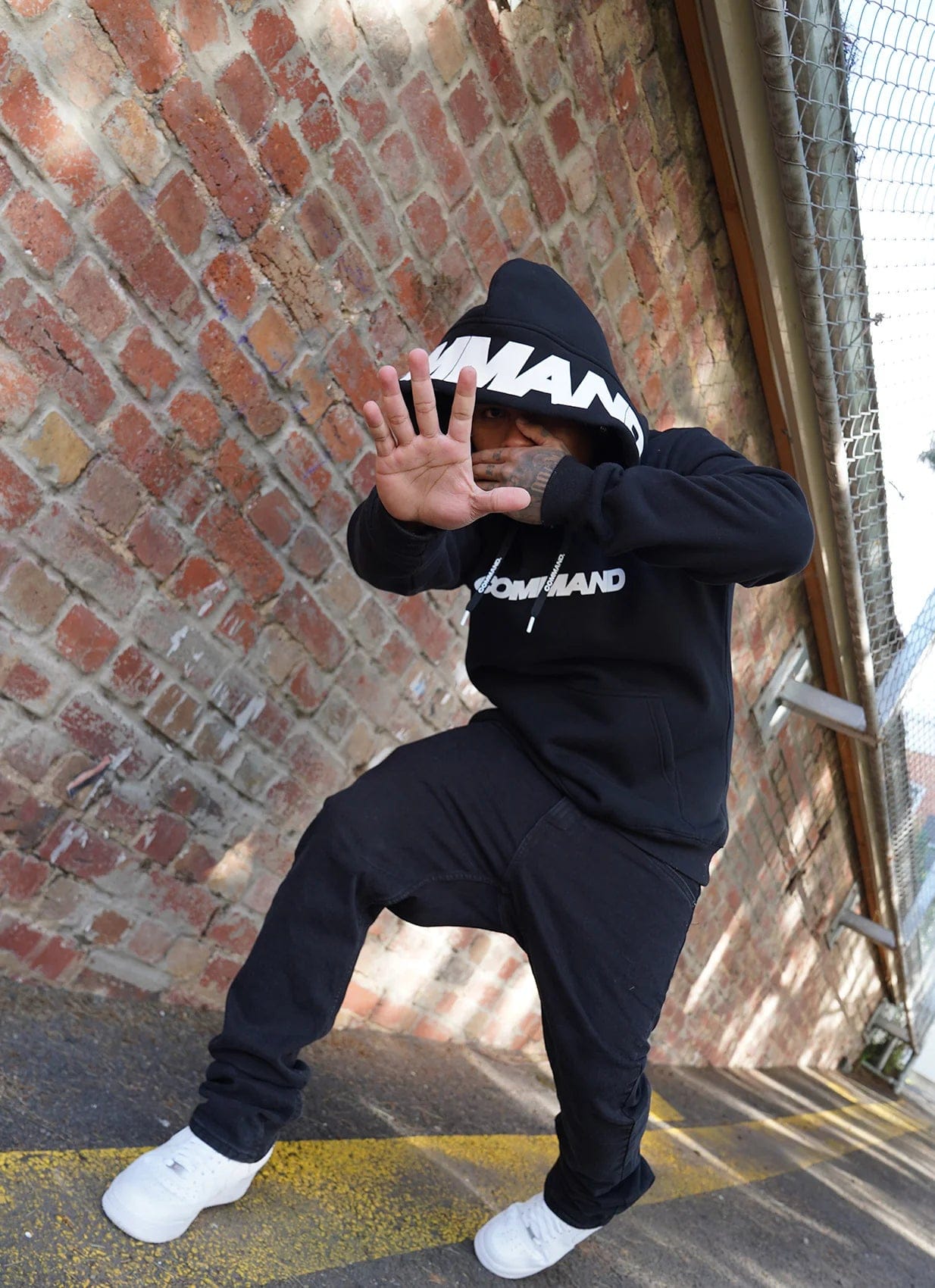 Command Aora Hoodie (Black)