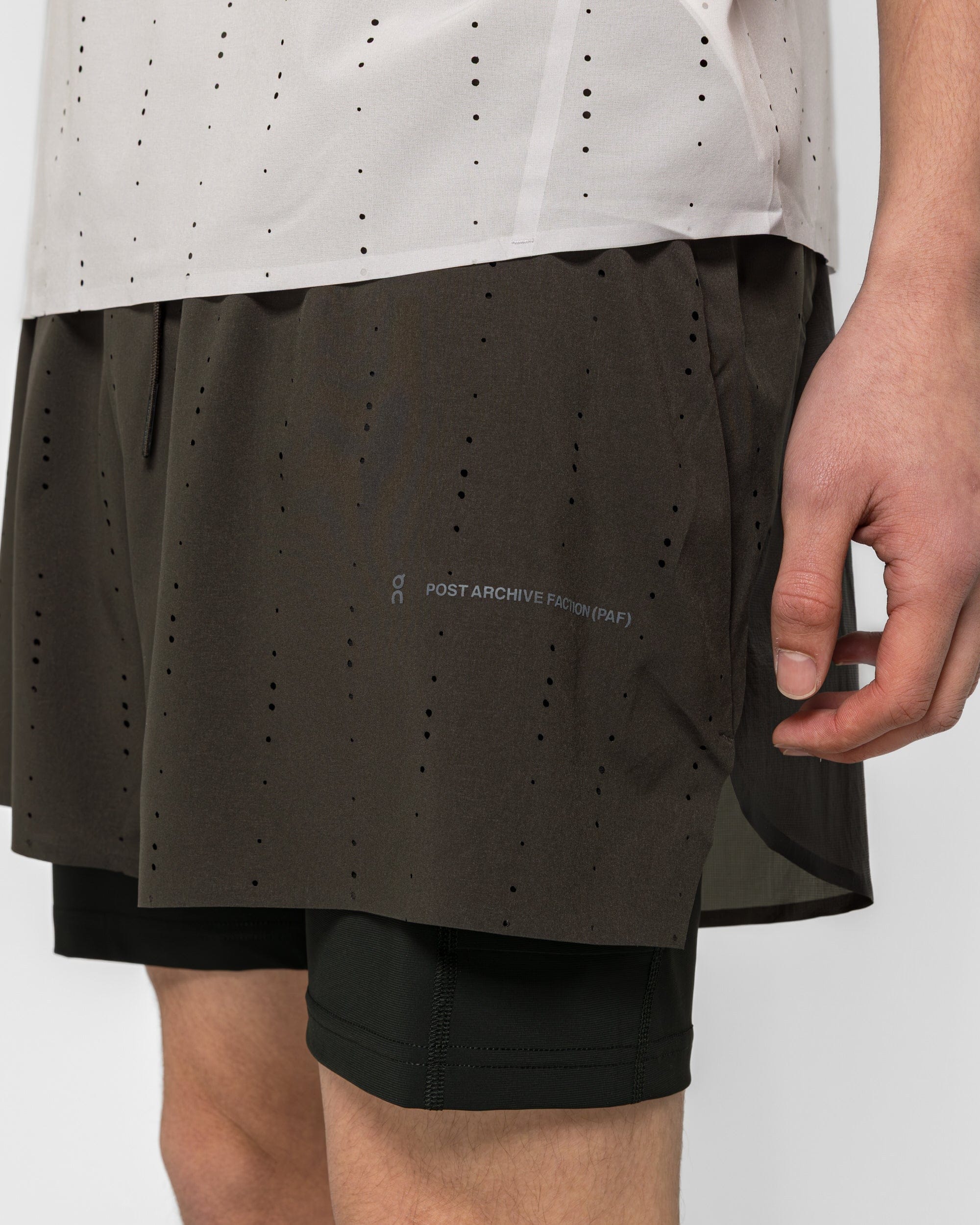 On Running Zero 2-in-1 Shorts x PAF - Molasses/Black