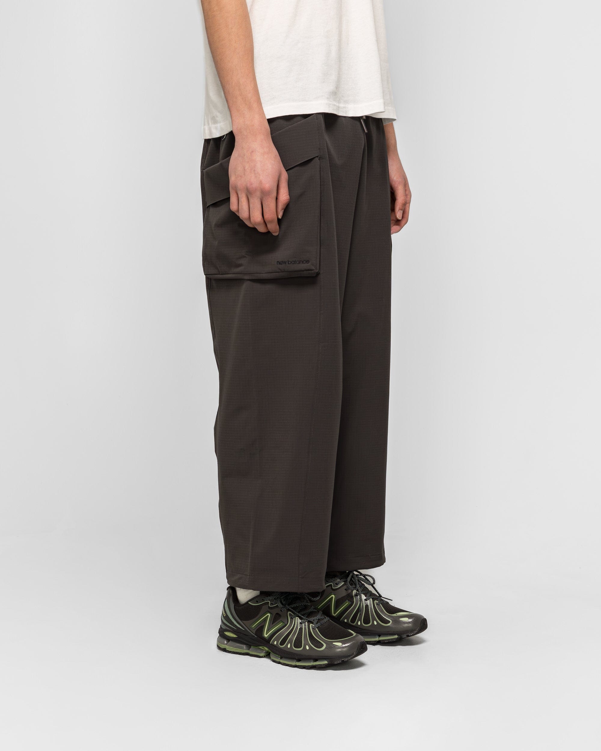 New Balance Cropped Cargo Pant - Faded