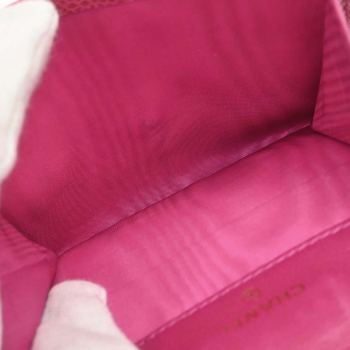 Chanel 1996-1997 Pink Caviar Skin Bifold Wallet