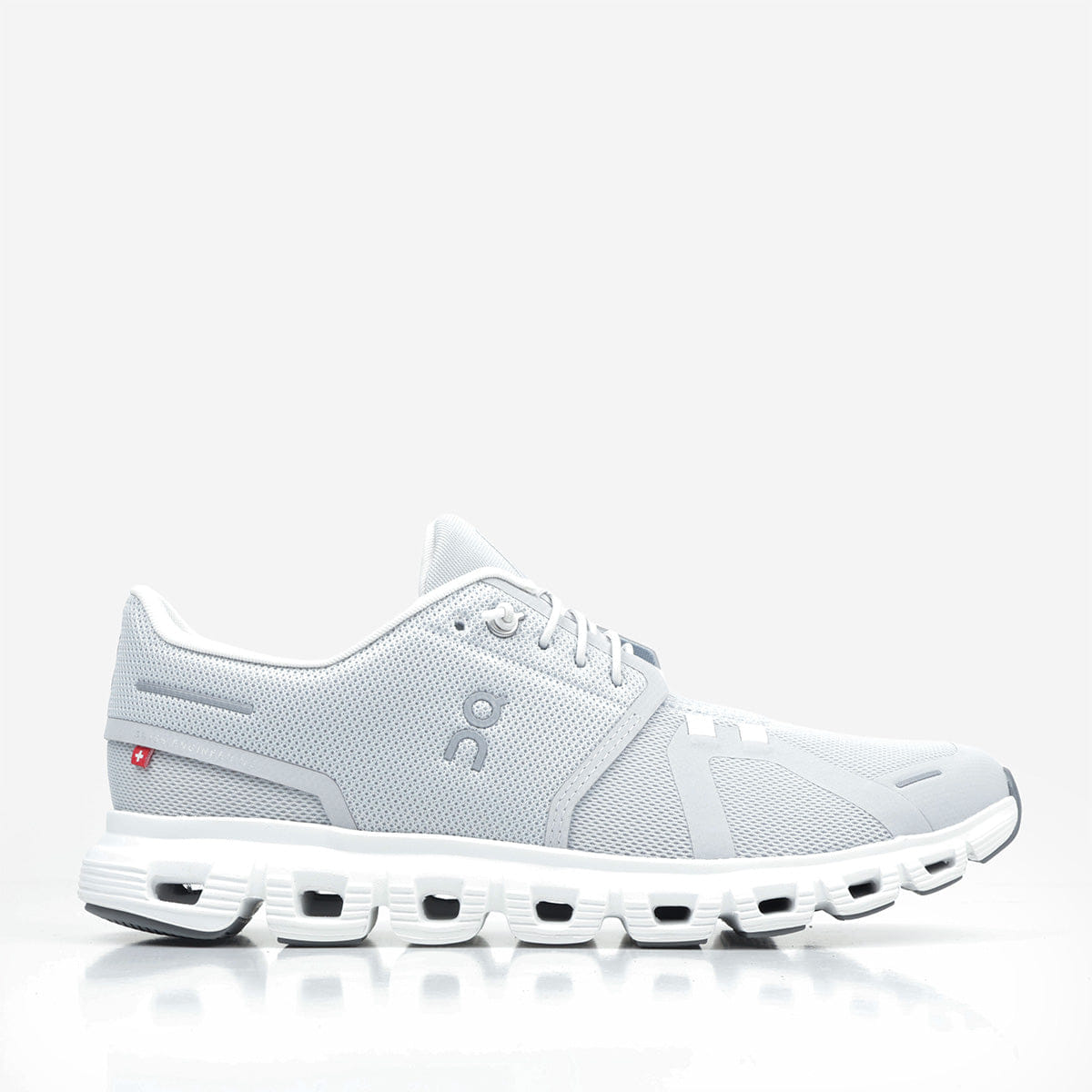 ON Running Cloud 6 Shoes