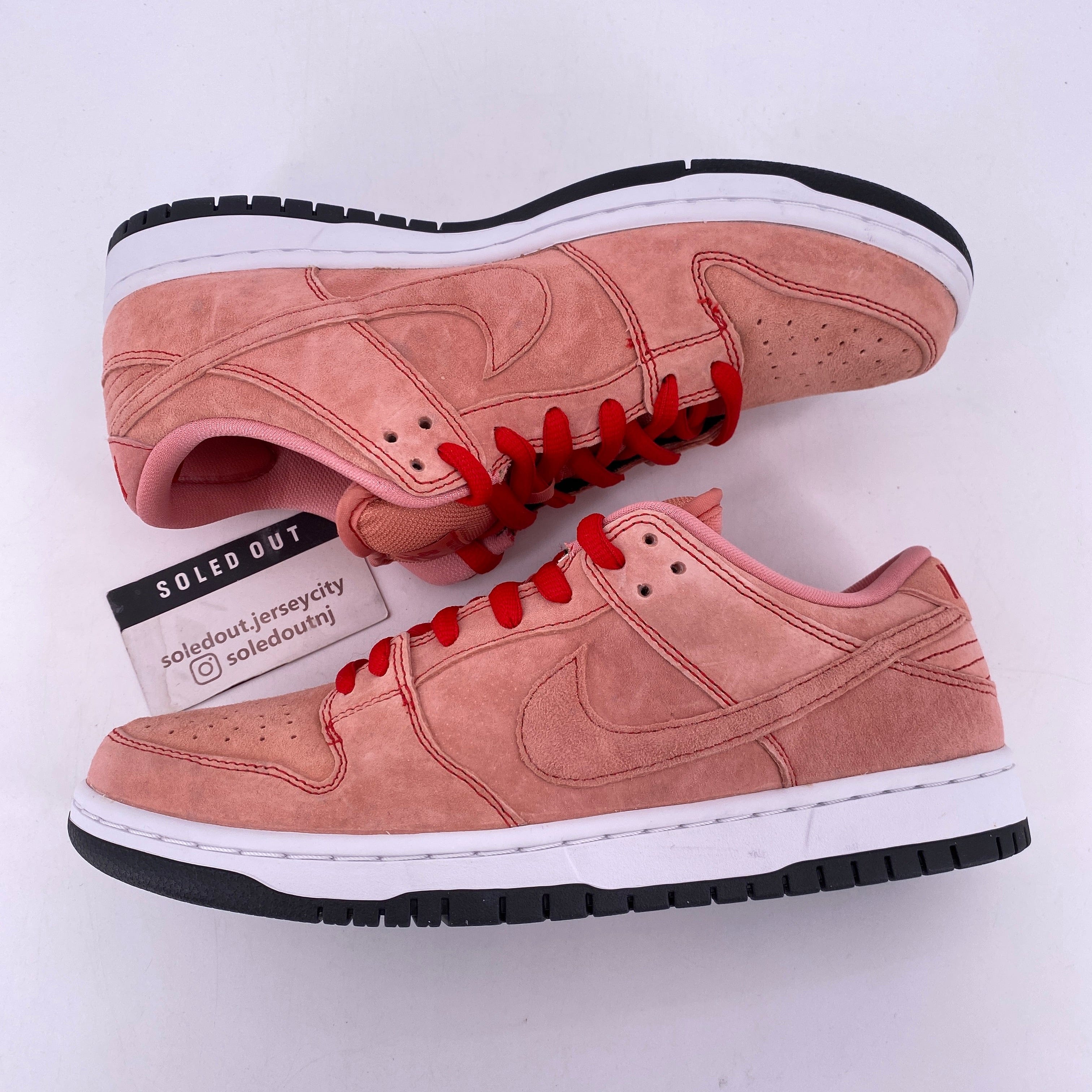 Nike SB Dunk Low "Pink Pig" 2021 New Size 9