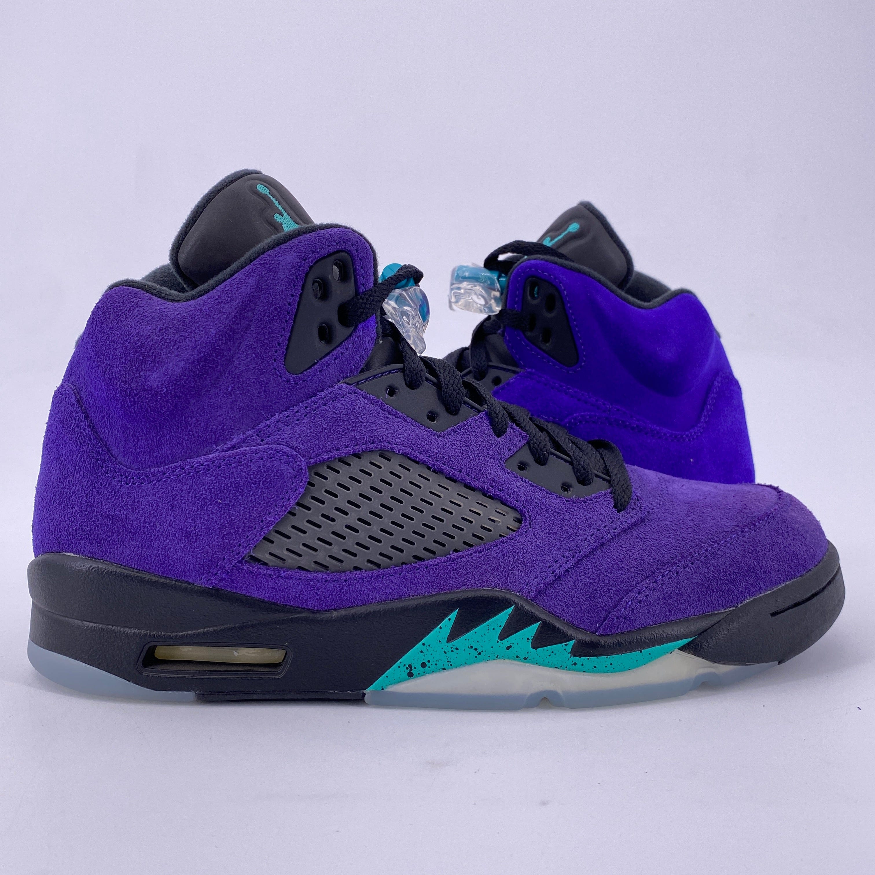 Air Jordan 5 Retro "Alternate Grape" 2020 New Size 9