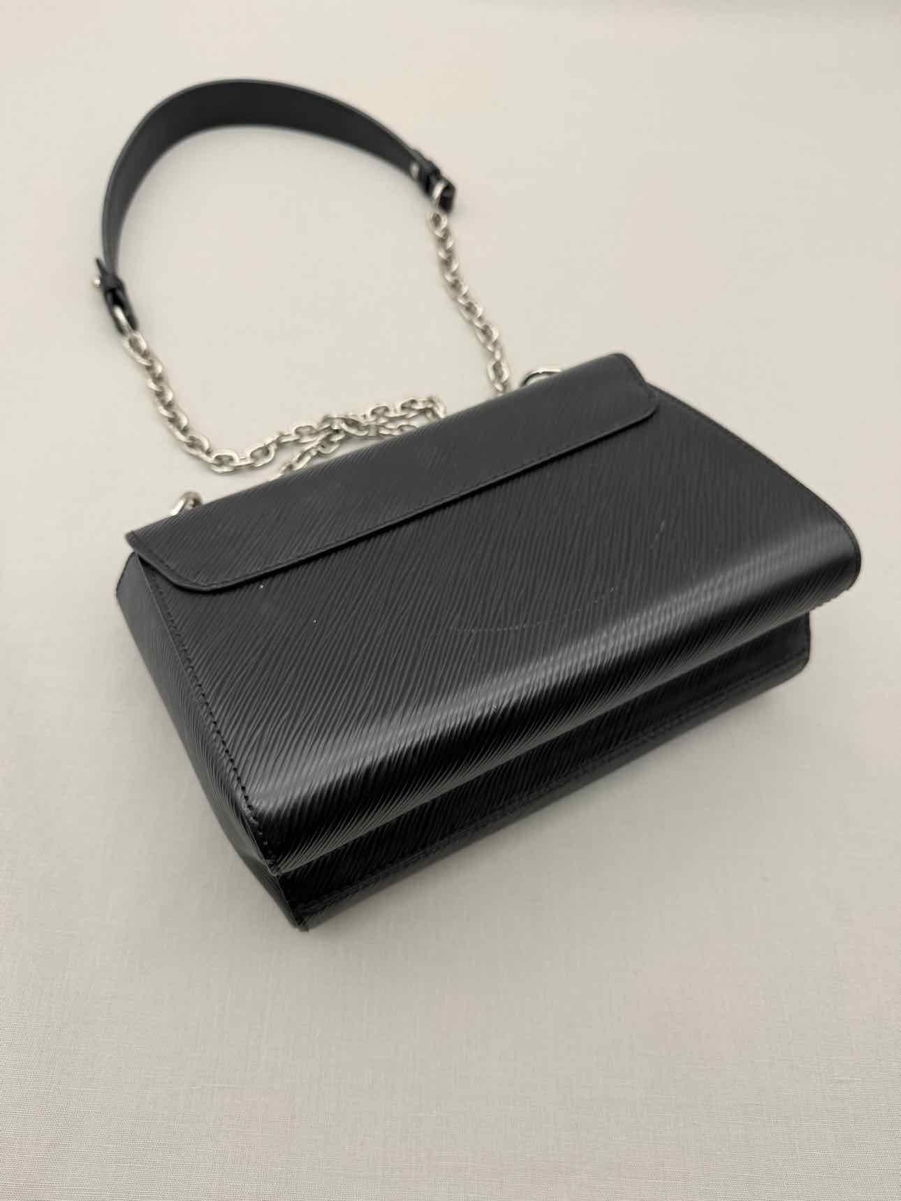 LOUIS VUITTON Twist MM Black Shoulder Bag