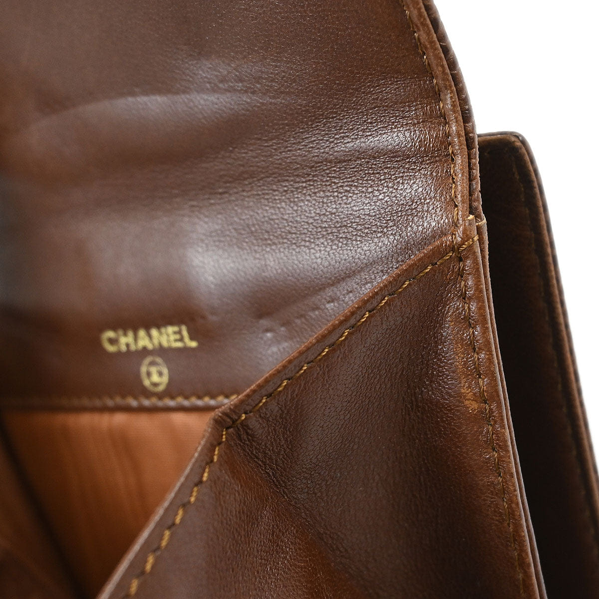 Chanel 1997-1999 Brown Caviar Skin Bifold Wallet