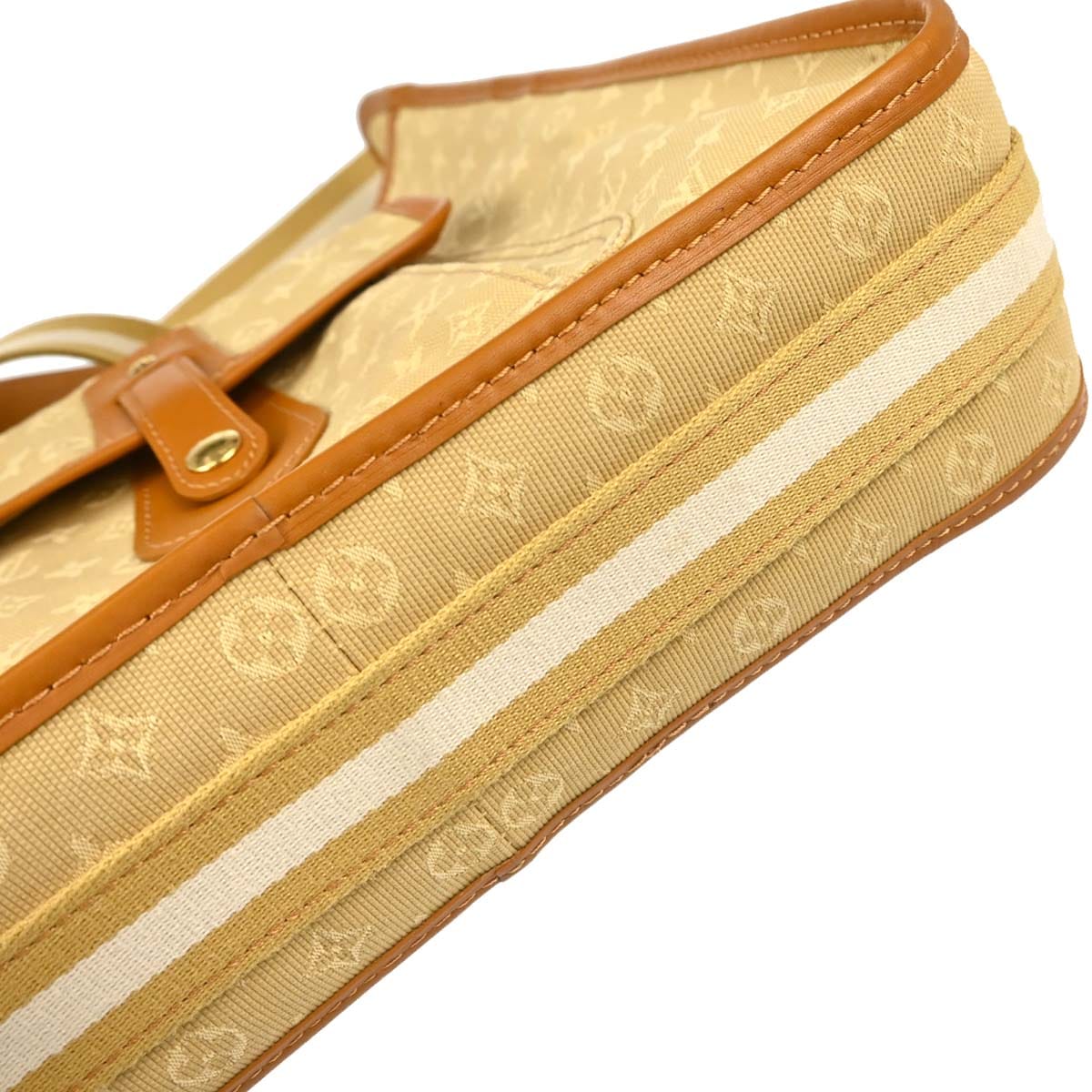 Louis Vuitton Monogram Mini Besace Mary Kate Shoulder Bag M92323