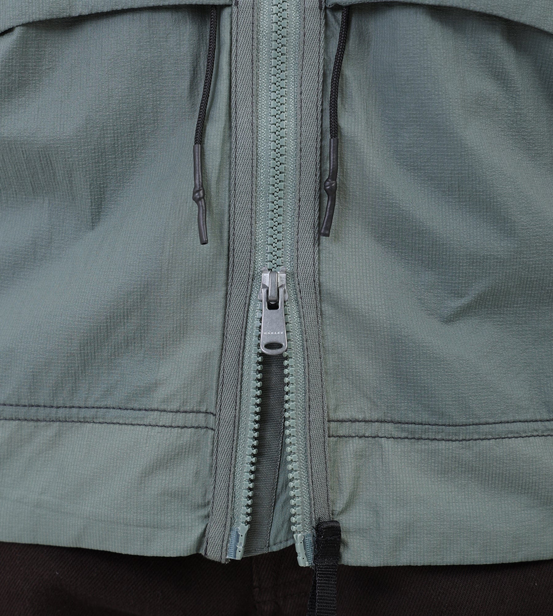 Oakley Latitude Veil Flow Jacket Aviator Green