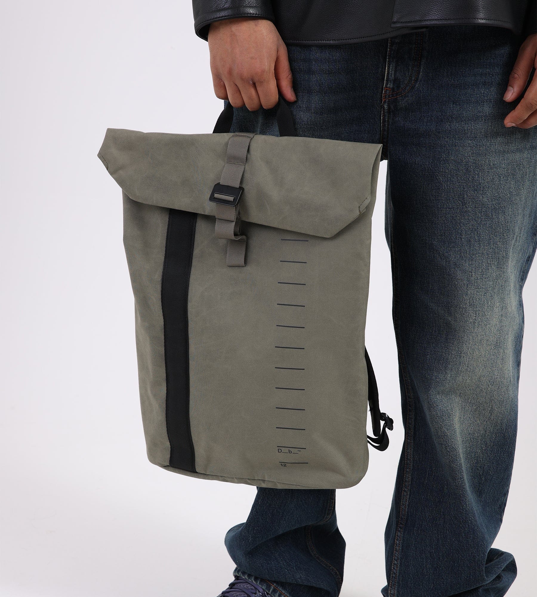 D__b__™ Essential Backpack 12L Forest Green