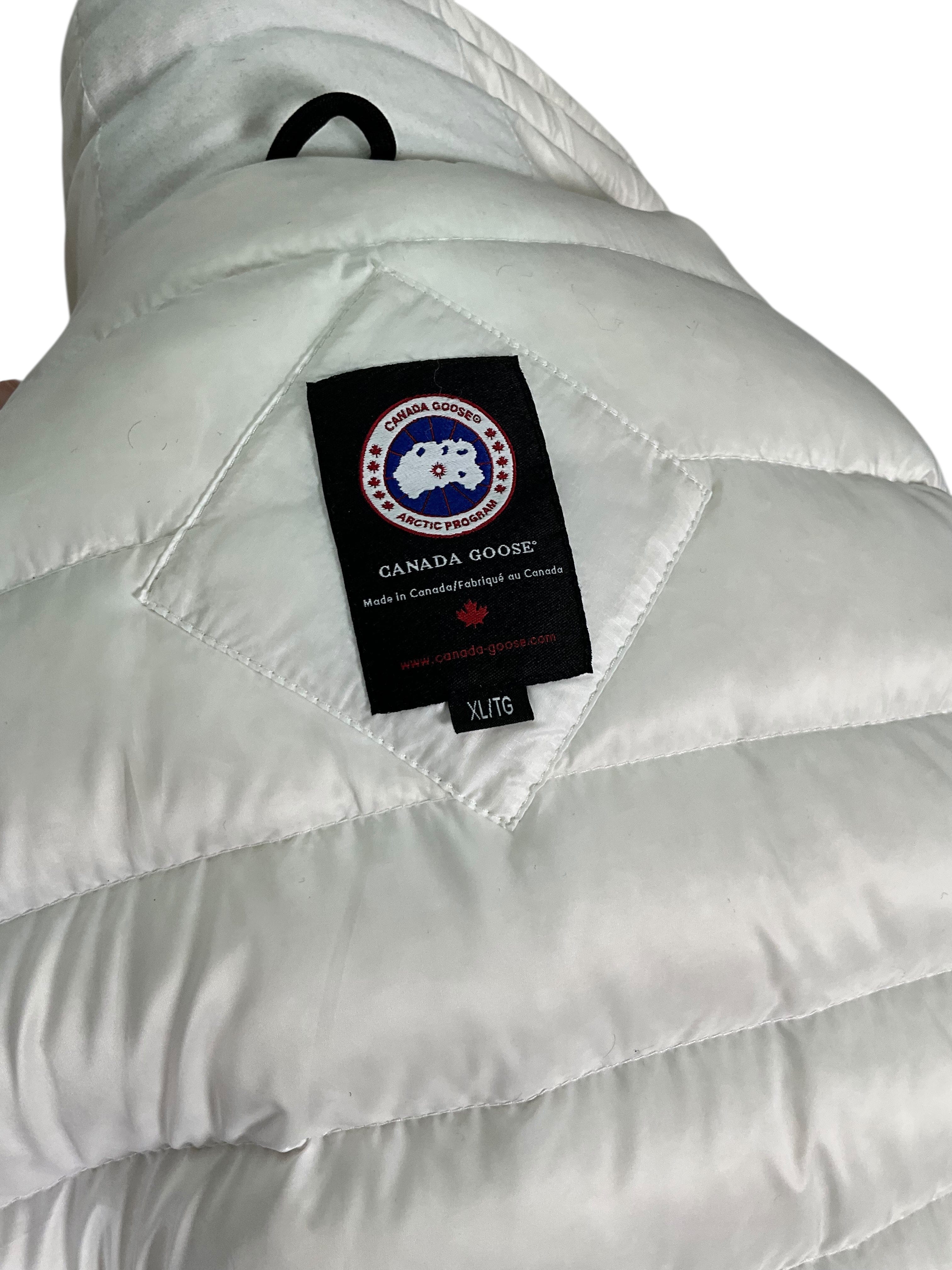 Canada Goose Hooded Quilted Down Jacket Size XL