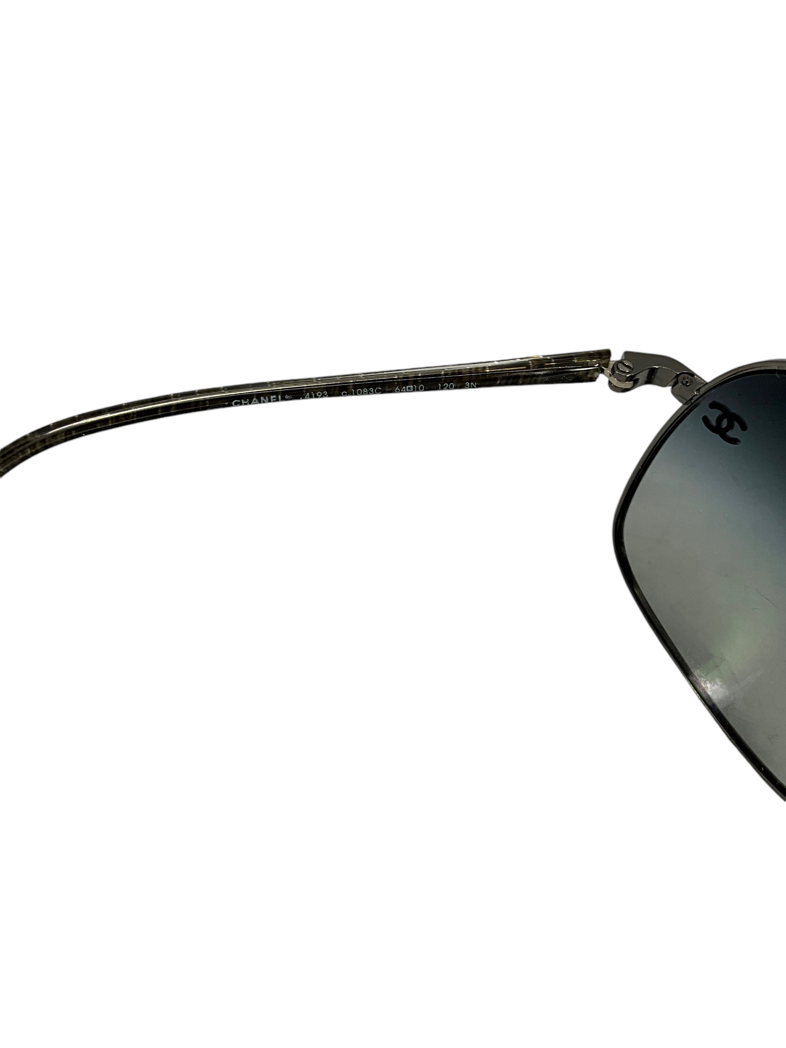 CHANEL CC Logo 4193 Aviator Sunglasses