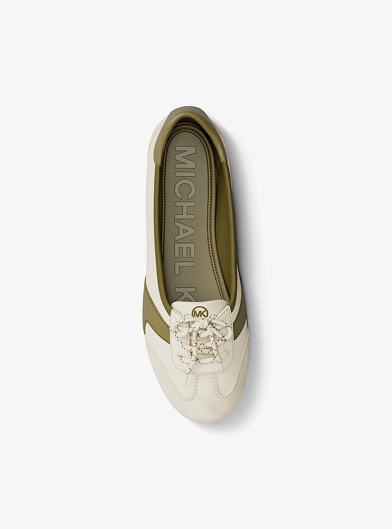 Brielle Sneakerina
