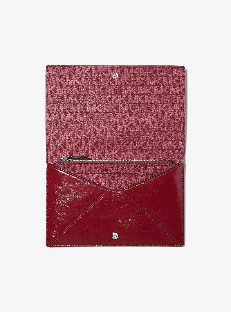 Jet Set Travel Small 2-in-1 Clutch