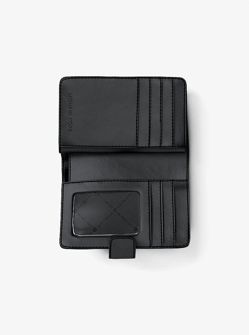 Jet Set Travel Medium Signature Logo Billfold Wallet