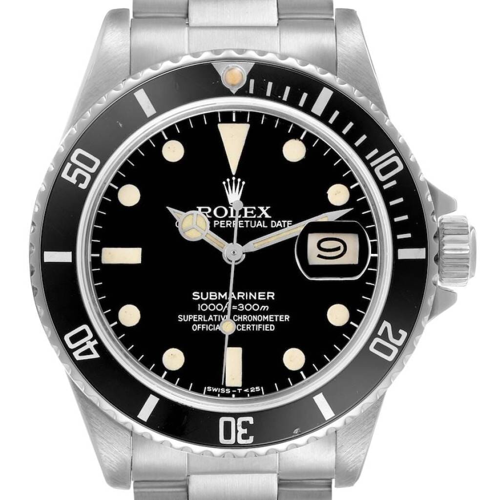 Vintage Submariner (Reference 16800). A 40mm stainless steel automatic wristwatch with date. 1983-1984