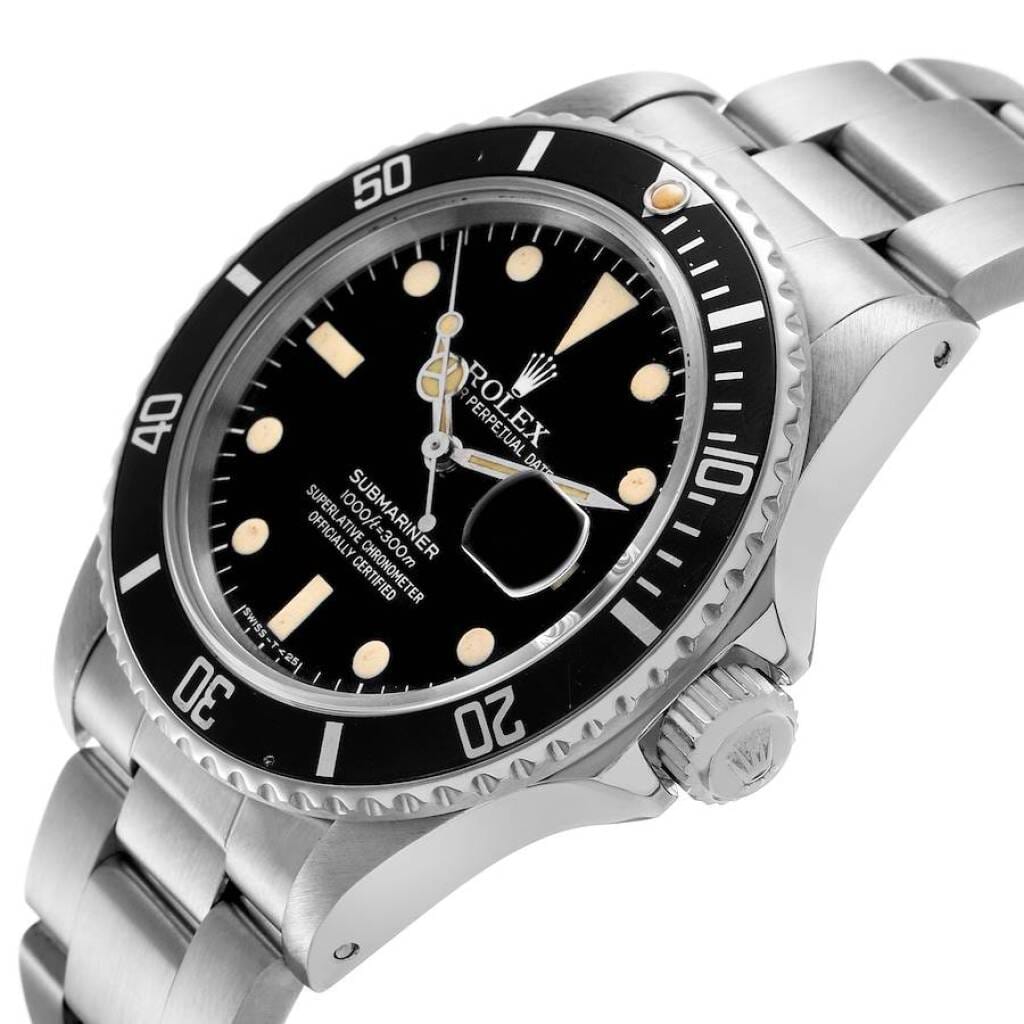 Vintage Submariner (Reference 16800). A 40mm stainless steel automatic wristwatch with date. 1983-1984