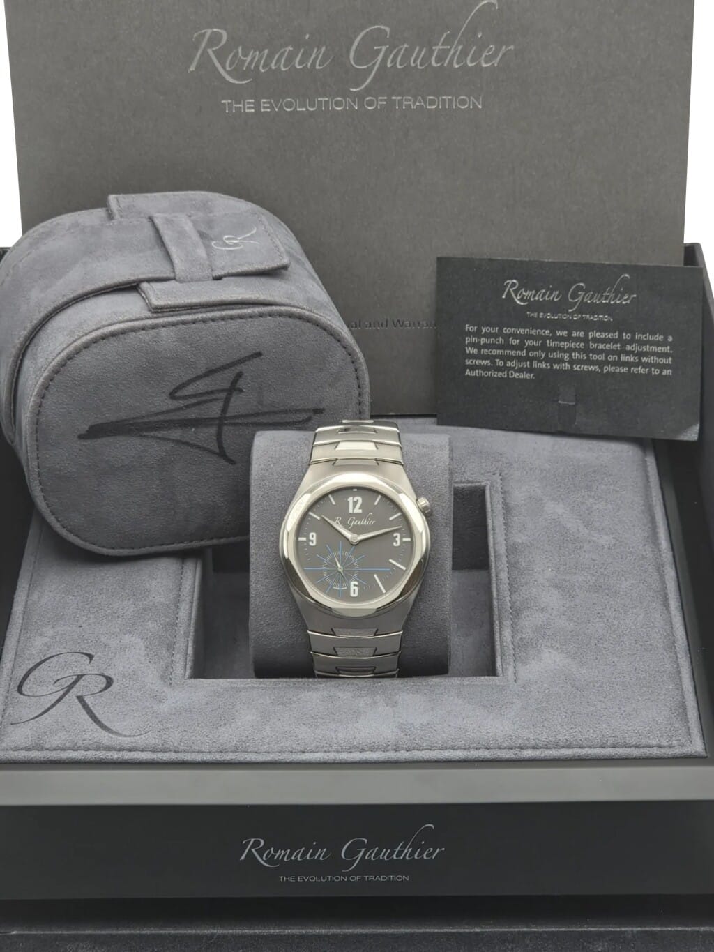 C by Romain Gauthier Edition (Reference MON00580). A 41mm titanium manual wind wristwatch. 2023