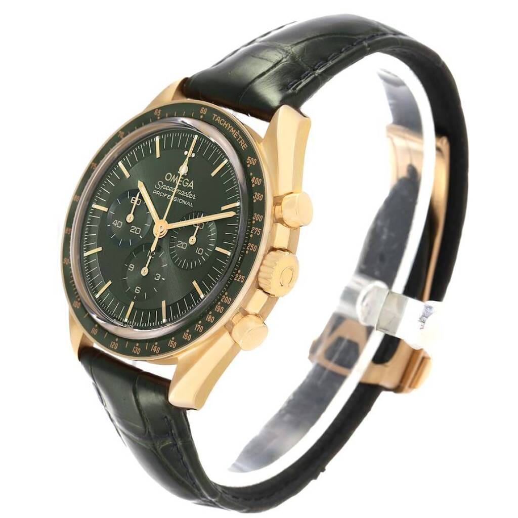Speedmaster Moonwatch (Reference 310.63.42.50.10.001). A 42mm yellow gold manual wind wristwatch with chronograph.