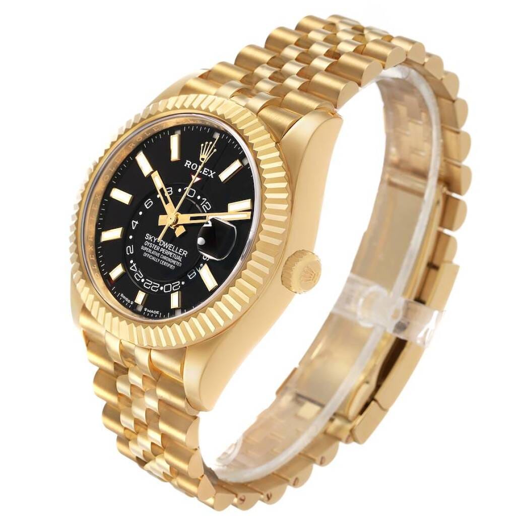 Sky-Dweller (Reference 336938). A 42mm yellow gold automatic wristwatch with date and dual time. 2024